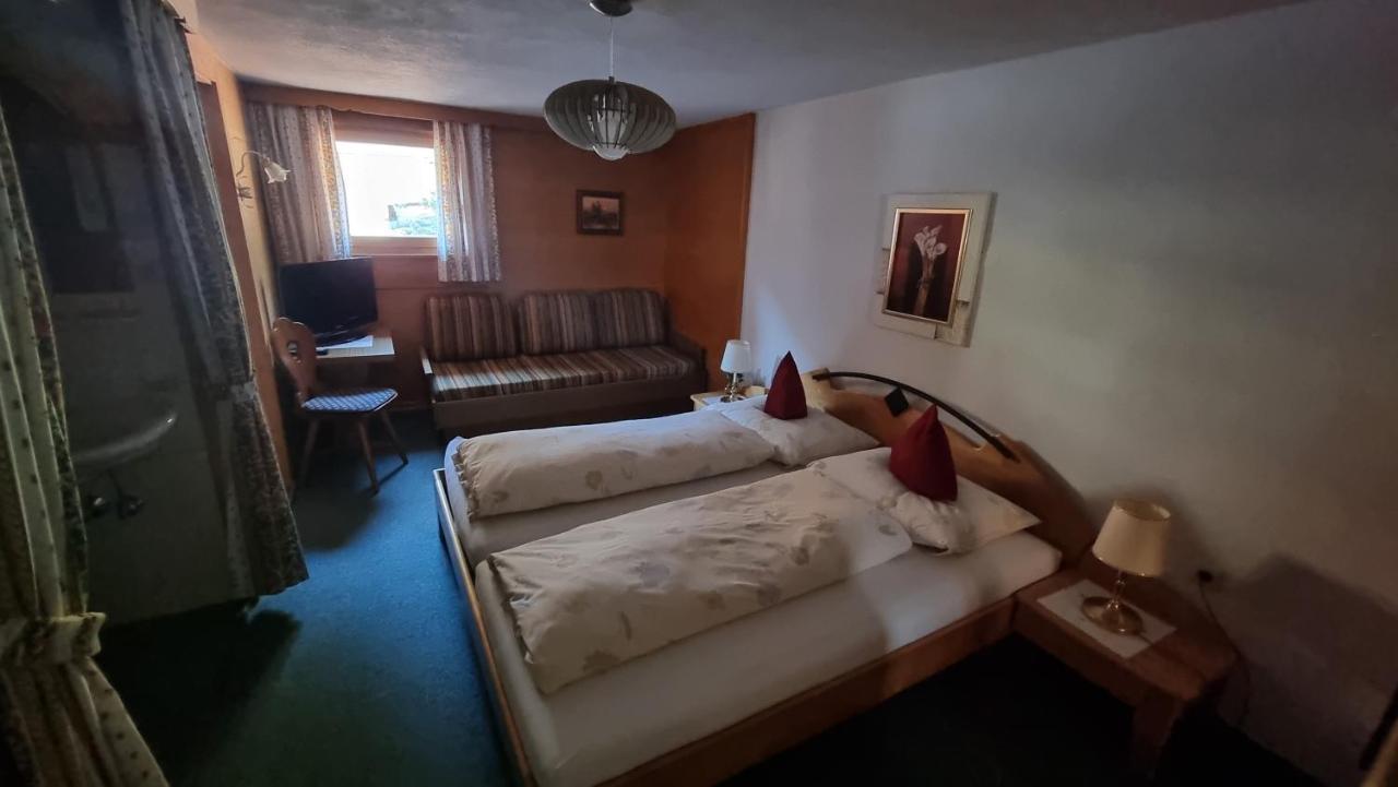 Hotel Garni Friedheim Санкт-Антон-ам-Арльберг Екстер'єр фото