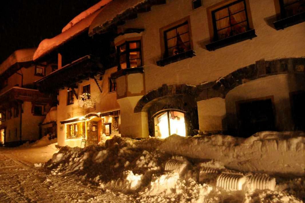 Hotel Garni Friedheim Санкт-Антон-ам-Арльберг Екстер'єр фото