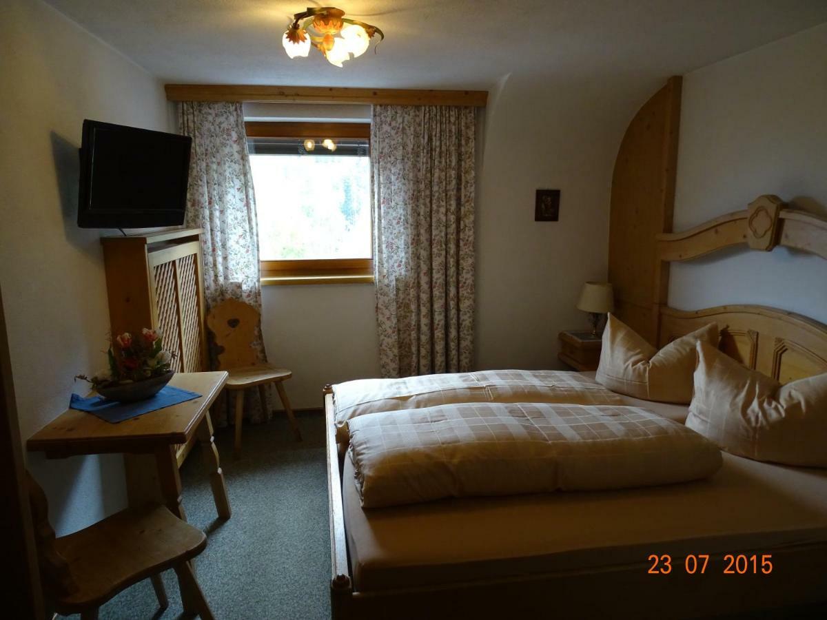 Hotel Garni Friedheim Санкт-Антон-ам-Арльберг Екстер'єр фото